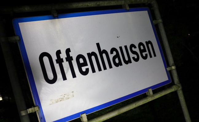 Personenrettung nach schwerem Quadunfall in einem Waldstck in Offenhausen