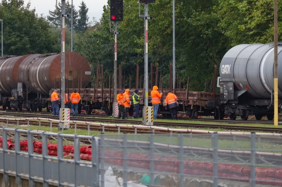 Gterzugwaggon entgleist: Innkreis- und Hausruckbahn nach Unfall bei Ried im Innkreis unterbrochen