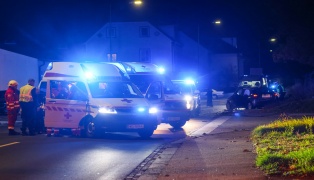 Geisterfahrerunfall: Heftiger Crash mit falsch fahrendem PKW auf Wiener Strae in Wels-Pernau