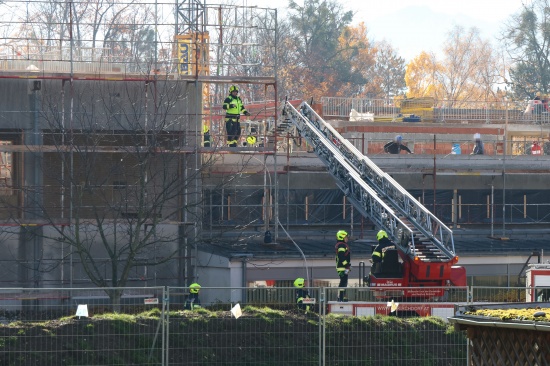 Dehnfugenbrand bei Sanierung einer Turnhalle eines Schulzentrums in Kirchdorf an der Krems