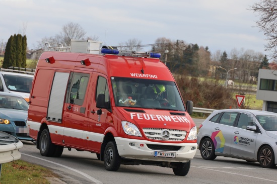 Crash im Kreuzungsbereich der Rieder Strae mit der Hausruckstrae in Aurolzmnster