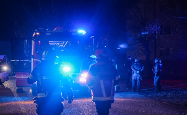 Brandverdacht: Schnelle Entwarnung nach gemeldetem Wohnungsbrand in Wels-Pernau