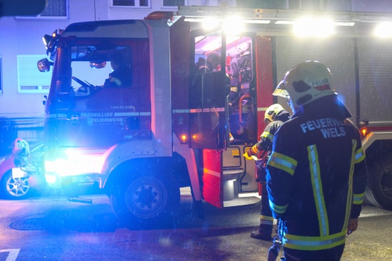 Brand einer Steckdose in einer Wohnung eines Mehrparteienwohnhauses in Wels-Lichtenegg