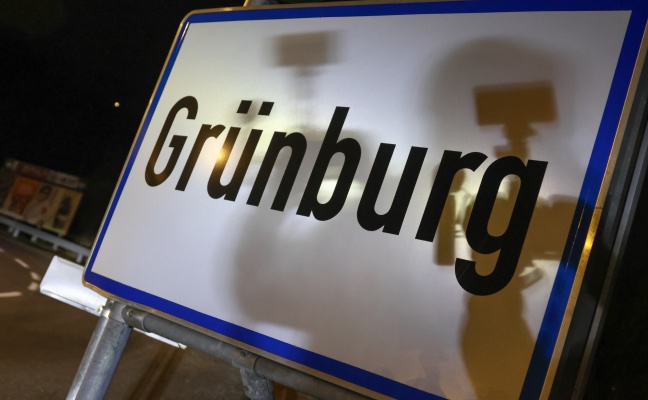 Schnelle Entwarnung nach gemeldetem Brand in einem Gebude in Grnburg