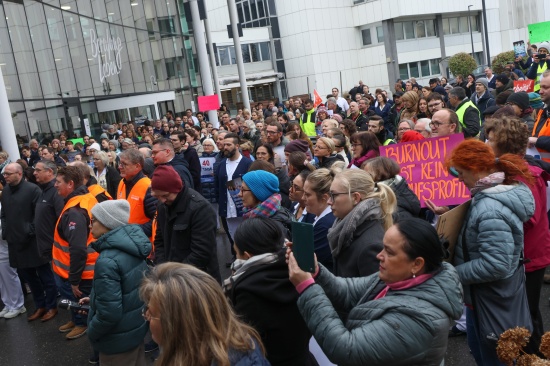 Entlastung gefordert: Betriebsversammlungen bei Ordensspitlern in Obersterreich