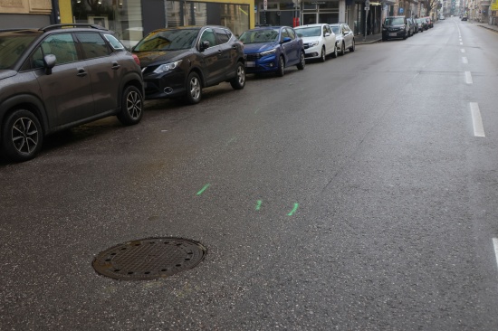 T�dlicher Verkehrsunfall: Frau (75) bei Unfall in Linz-Innere Stadt zwischen zwei Autos eingeklemmt