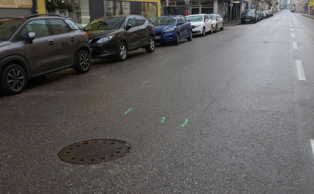 T�dlicher Verkehrsunfall: Frau (75) bei Unfall in Linz-Innere Stadt zwischen zwei Autos eingeklemmt