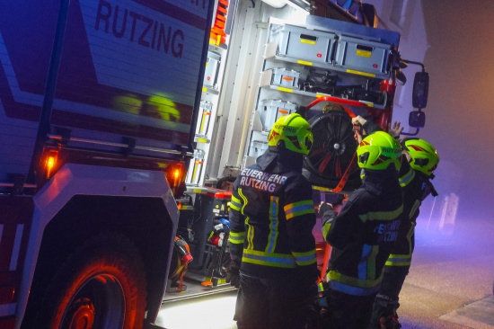 Kchenbrand in einem Wohngebude in Hrsching fordert zwei Verletzte