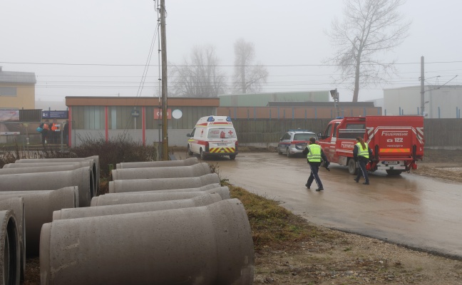 Tdliches Ereignis: Person im Bahnhofsbereich in Leonding von Gterzug erfasst und tdlich verletzt