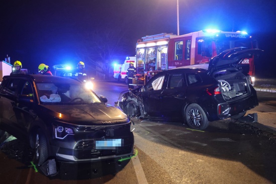 Streifkollision: Vier Verletzte bei Crash zwischen zwei PKW in Sipbachzell