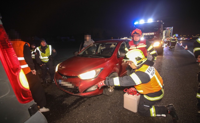 Marchtrenk: Kurzzeitige Aufr�umarbeiten nach Auffahrunfall im Abendverkehr auf Wiener Stra�e