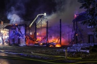 Gro�brand eines landwirtschaftlichen Geb�udes in St. Florian
