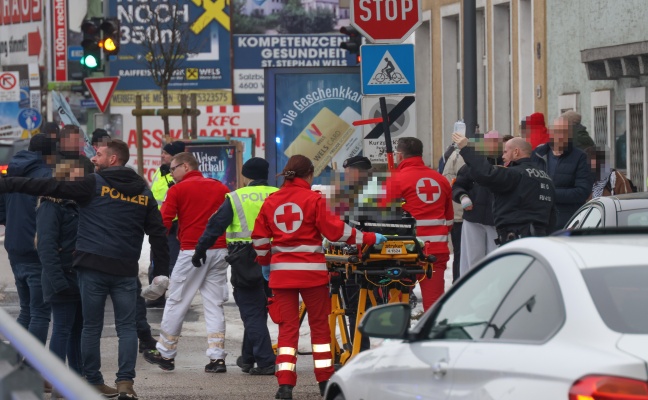Pyrotechnikunfall: Demoteilnehmer sprengte sich bei Protestmarsch in Wels-Innenstadt Finger weg