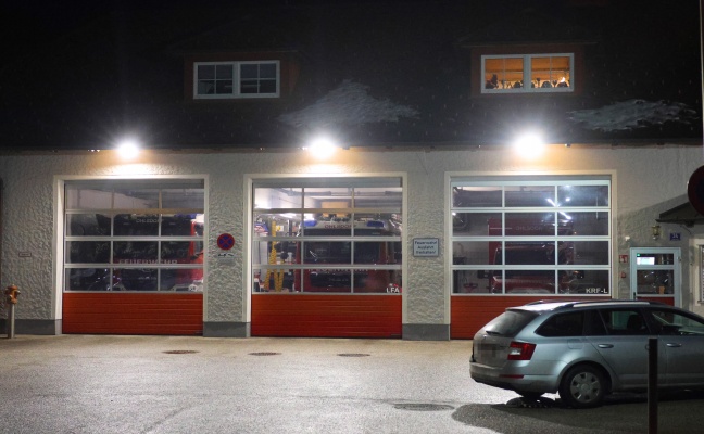 Rauchentwicklung gemeldet: Einsatzkr�fte zu Brand eines Geb�udes nach Ohlsdorf alarmiert