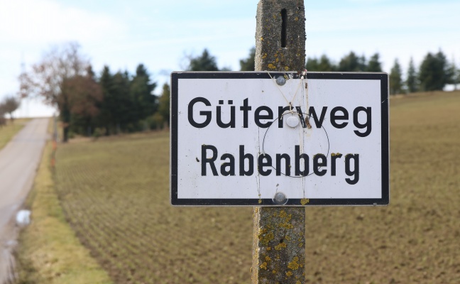 Zwei Feuerwehren zu Brandeinsatz bei landwirtschaftlichem Geb�ude in Enns gerufen