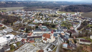 Amtstier�rztinnen bei Kontrolle auf altem Bauernhof in Bad Wimsbach-Neydharting bedroht und verletzt