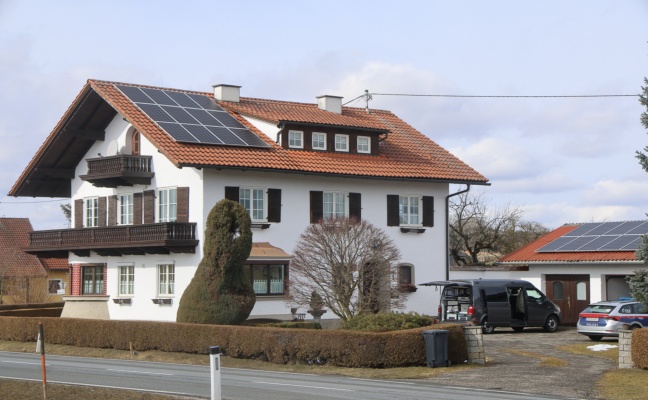 Feldkirchen bei Mattighofen: �lteres Ehepaar tot in einem Wohnhaus aufgefunden