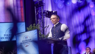 Politischer Aschermittwoch der FP� in der Jahnturnhalle in Ried im Innkreis