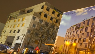 T�dlicher Arbeitsunfall: Arbeiter (57) bei Hotelbaustelle in Linz-Innere Stadt 18 Meter abgest�rzt
