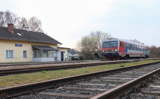 Diskussion um m�gliche Einstellung der Almtal- und Hausruckbahn vorerst vom Tisch