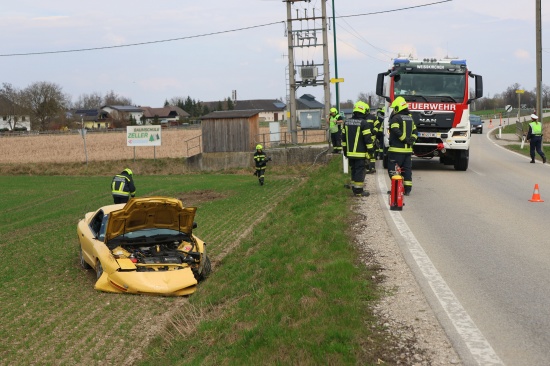 Verkehrsunfall bei Wei�kirchen an der Traun fordert eine leichtverletzte Person