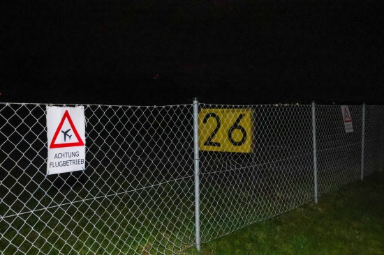 Flugunfall: Kleinflugzeug bei Bruchlandung auf Flugplatz in Laakirchen von Landebahn abgekommen