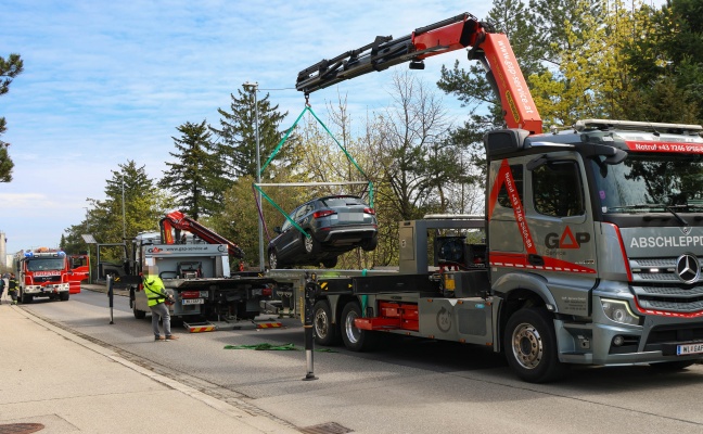Gesundheitliche Probleme: Autolenker verlor in Wels-Vogelweide die Kontrolle �ber seinen PKW