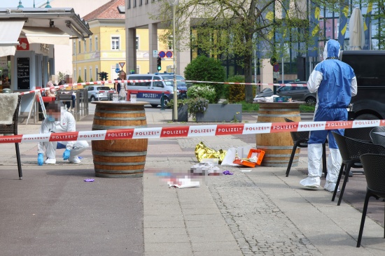 Angriff mit Axt: Person auf Marktplatz in Linz-Innere Stadt angegriffen und schwer verletzt