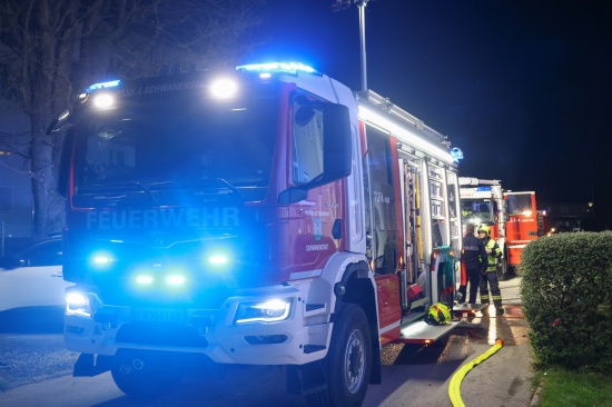 K�chenbrand in einem Mehrparteienwohnhaus in Schwanenstadt rasch gel�scht