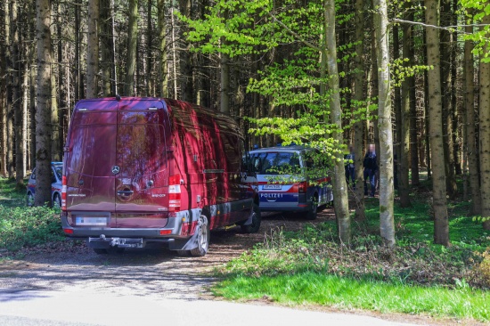 Polizeieinsatz nach Fund eines mutma�lichen Kriegsrelikts in Feldkirchen bei Mattighofen