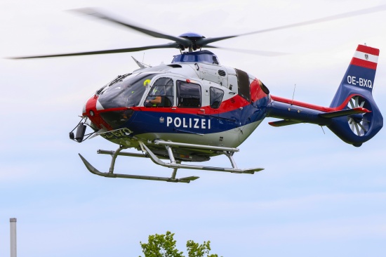 Personensuche: Gr��erer Einsatz von Polizei und Feuerwehr in Pettenbach und Steinbach am Ziehberg