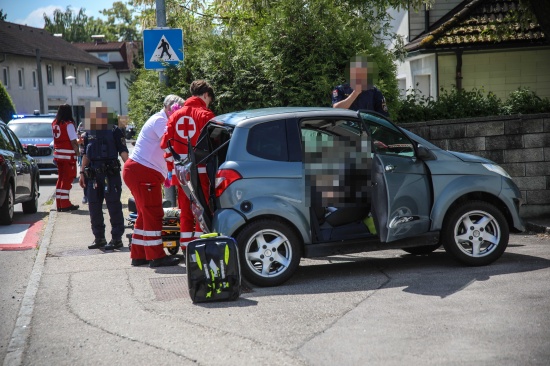 Verkehrsunfall zwischen PKW und Mopedauto in Marchtrenk fordert eine verletzte Person
