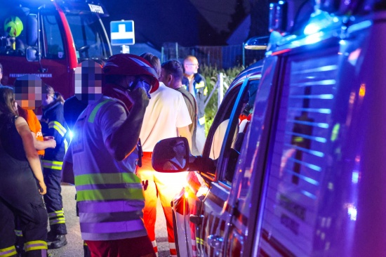 Gereizte Atemwege: Feuerwehr, Rettung und Notarzt wegen stechendem Geruch in Marchtrenk im Einsatz