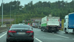 Vier Verletzte bei Auffahrunfall auf M�hlviertler Schnellstra�e im Tunnel G�tschka bei Unterweitersdorf