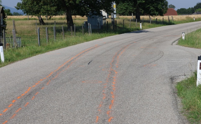 T�dlicher Verkehrsunfall: Radfahrer (86) in Kirchham frontal von Auto erfasst