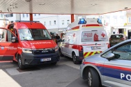 Personenrettung: Kaum ansprechbare Lenkerin an Tankstelle in Wels-Neustadt vorgefunden