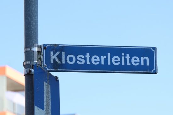 Gemeldeter Fahrzeugbrand in Stadl-Paura stellte sich als Rauchentwicklung aus einer Akku-Box heraus