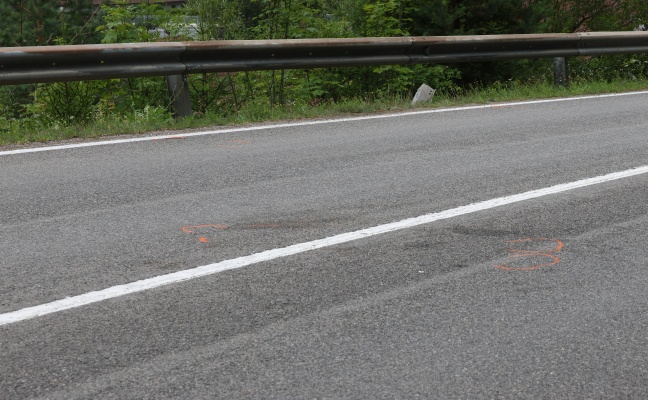 T�dlicher Verkehrsunfall: Motorradlenker (41) bei Klaus an der Pyhrnbahn t�dlich verungl�ckt