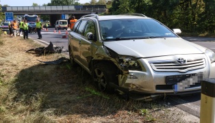 Crash zweier PKW im Bereich der Autobahnanschlussstelle bei Wei�kirchen an der Traun