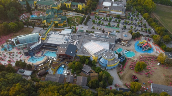 Bub (4) nach Ertrinkungsnotfall in einem Erlebnisbad in Bad Schallerbach erfolgreich reanimiert