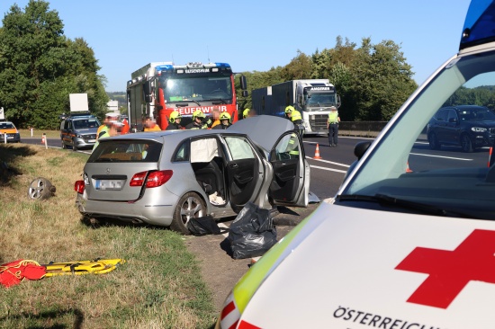 Vier Verletzte bei schwerem Verkehrsunfall auf Innkreisautobahn bei Krenglbach