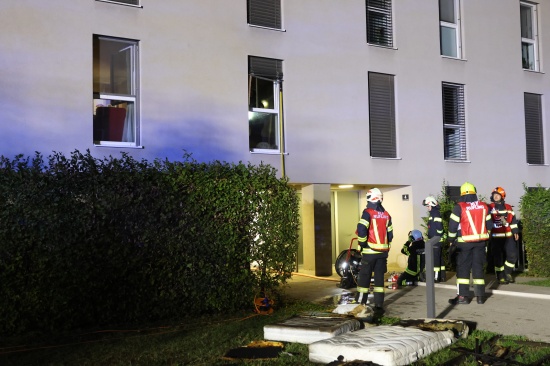 N�chtlicher Brand im Schlafzimmer einer Mehrparteienhauswohnung in Leonding