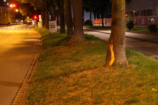 Autolenker (86) starb nach Verkehrsunfall in Linz-Urfahr im Klinikum an schweren Verletzungen