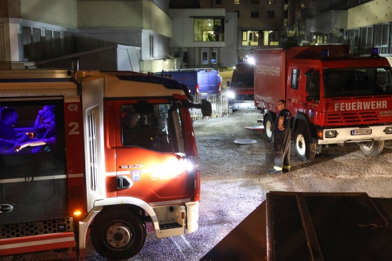 Massiver Wasserschaden: L�ngerer Einsatz nach Brandmeldealarm im Klinikum in Wels-Neustadt