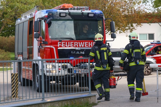 Ein Verletzter bei K�chenbrand in einem Mehrparteienwohnhaus in Wels-Pernau