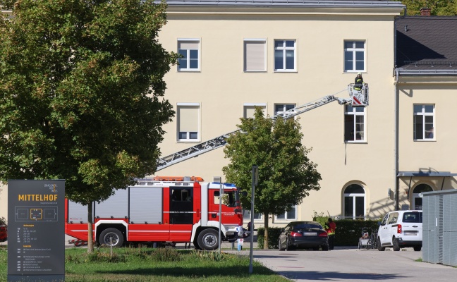 Brandverdacht: Piepsenden Rauchmelder in einer Wohnung in Wels-Lichtenegg und �bereifriger Hydrant