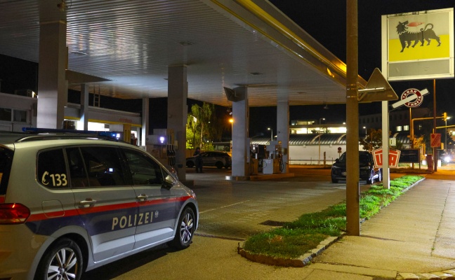 Tankstellenr�uber stellte sich nach �berfall auf Tankstelle in Wels-Neustadt der Polizei