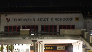 Einsatzkr�fte zu n�chtlicher Personenrettung im Zentrum von Kirchdorf an der Krems alarmiert