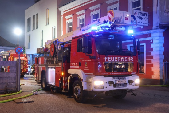 Sieben Verletzte bei K�chenbrand in einem Restaurant in V�cklabruck